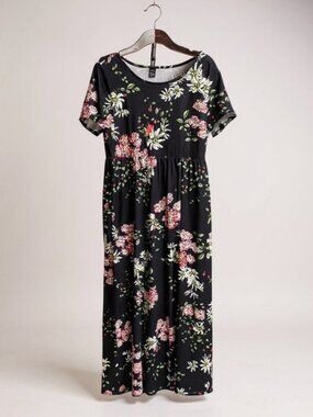 NWOT Floral Black Maxi Dress